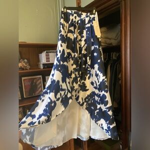 NWT Adrianna Papell Pleated Formal Skirt Size 2